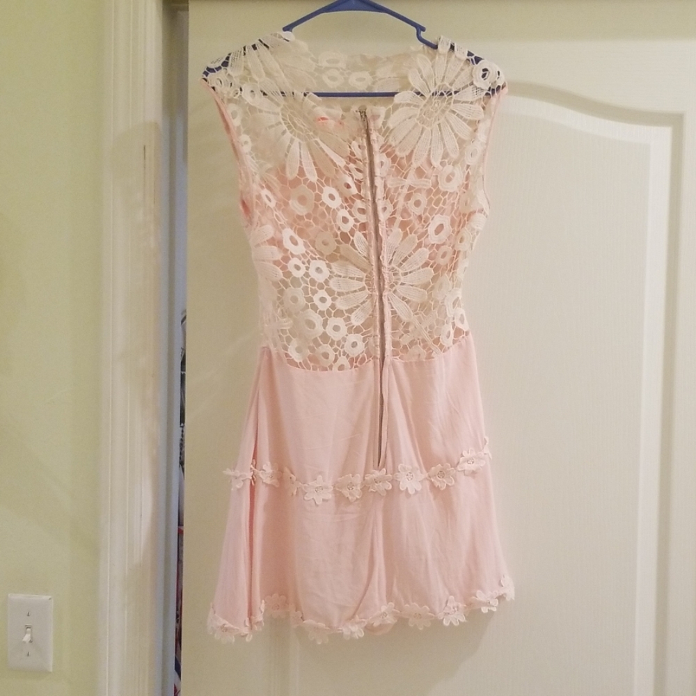 Crochet romper dress - Picture 2 of 4